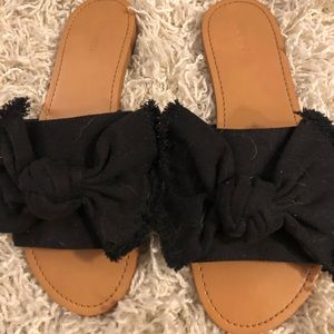 Women’s canvas bow-time open toe sandal